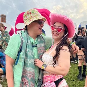 Meet your Posher, Rose